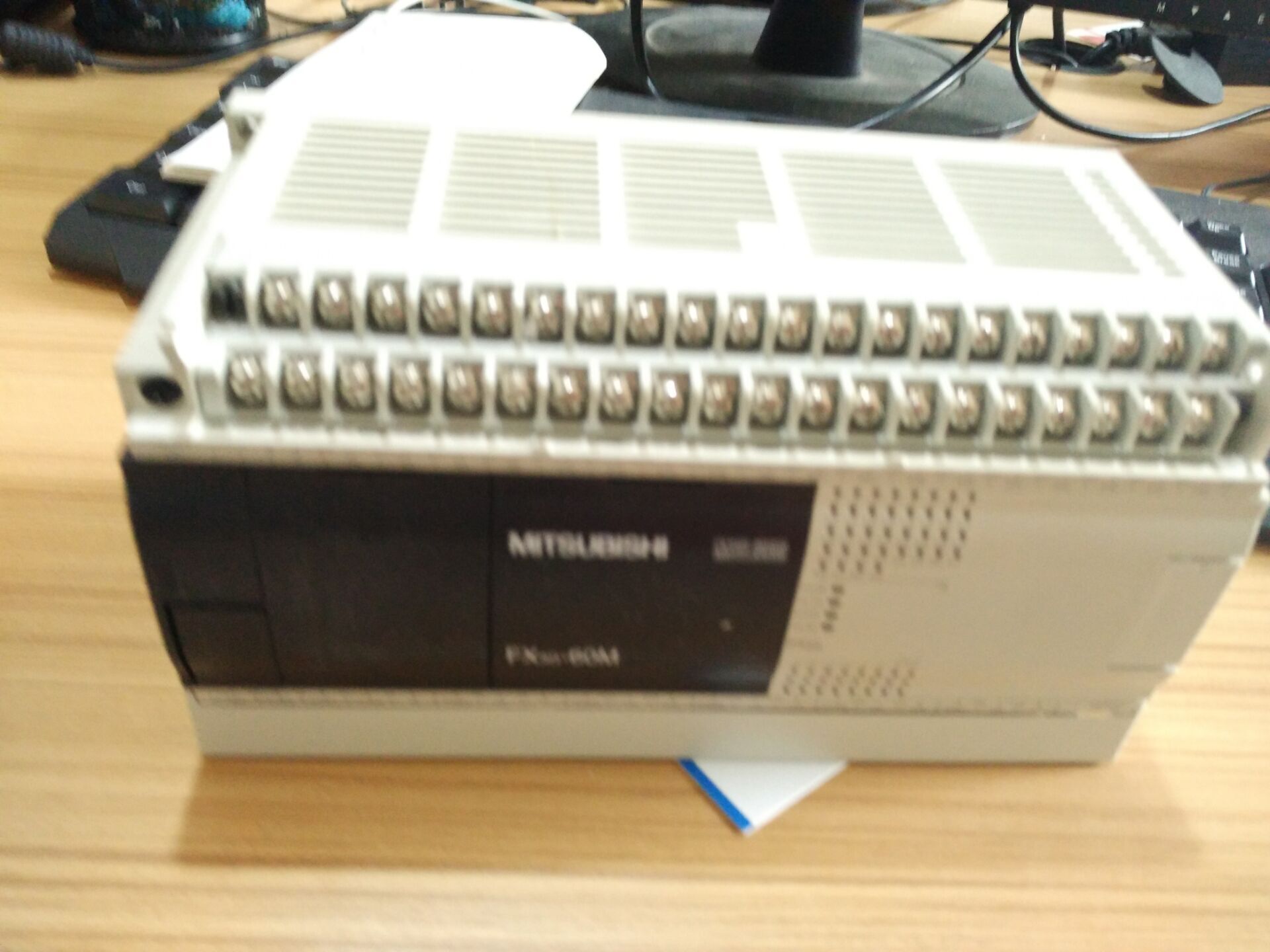供应日本三菱原装现货FX3U-FLROM-64编码器