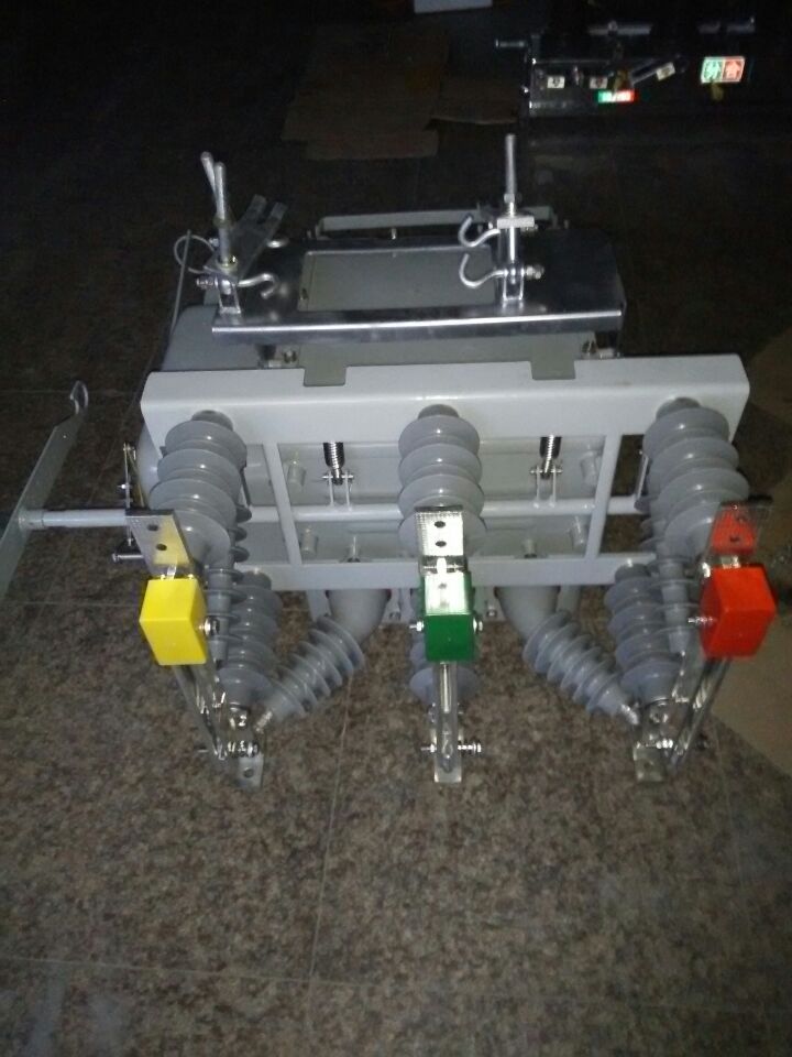 ZW27-12户外真空断路器