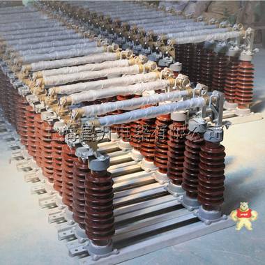 XRNM-3.6/7.2/12KV/25-160A插入式母线式高压限流熔断器 WFNHO 