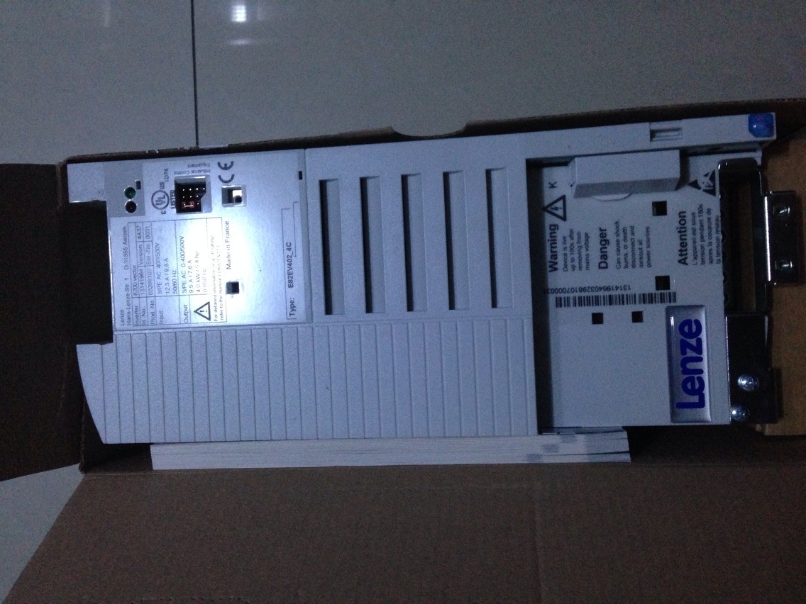 供应伦茨变频器E82EV113K4C好用再会