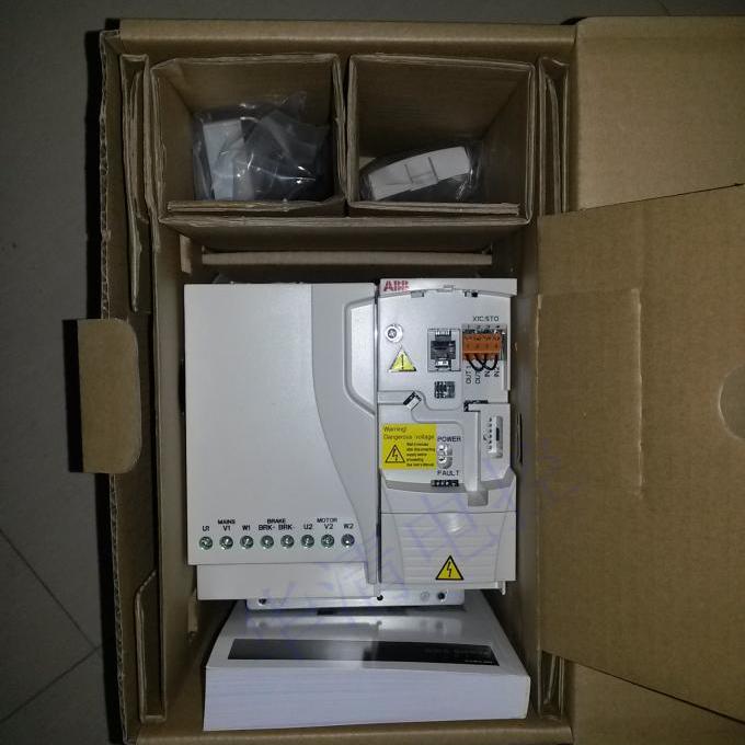 ABB 变频器4 kW ACS355-03E-08A8-4 ABB授权代理商全新原装现货