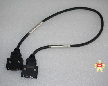 三菱伺服MR-J2S驱动器通信电缆MR-J2HBUS05M 0.5米压接式 9成新 