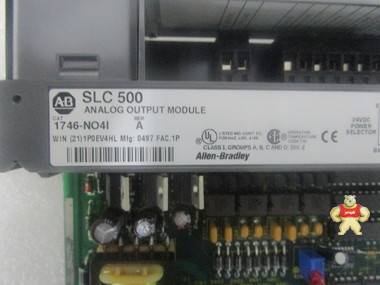 Allen-Bradley    1746-NO4I  C     模块 