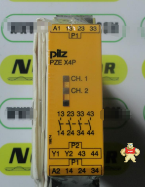 PZE X4P 24VDC 777585   PILZ  安全继电器 现货 