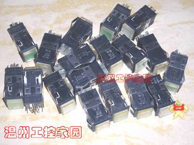 A3PA-90C11-28 A3PA-703歐姆龍OMRON帶燈按鈕 方形瞬動(dòng) 