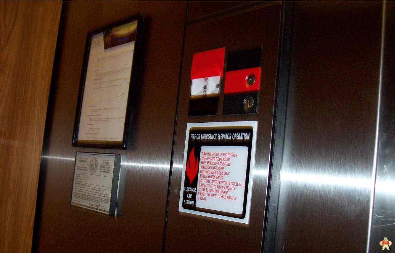 消防电梯完善的消防功能