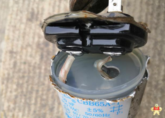 空調(diào)啟動電容器高清圖在這里