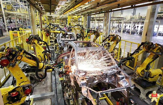 据《经济参考报》所言：制造业仓促“智能化”需要警惕所带来的“反噬”风险