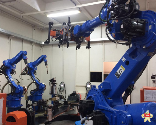 据报道：国内工业机器人市场规模去年将近60亿美元
