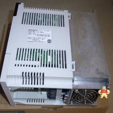 三菱伺服放大器MR-J2S-40A交流伺服电机 