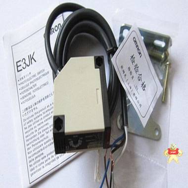 欧姆龙 光电传感器 E3JK-DS30M2 