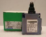 Telemecanique XCKML102 Limit Switch OsiSense **NEW in Box**