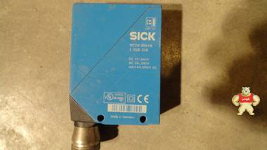 SICK WT24-2R548 Photoelectric Sensor WT24-2R548