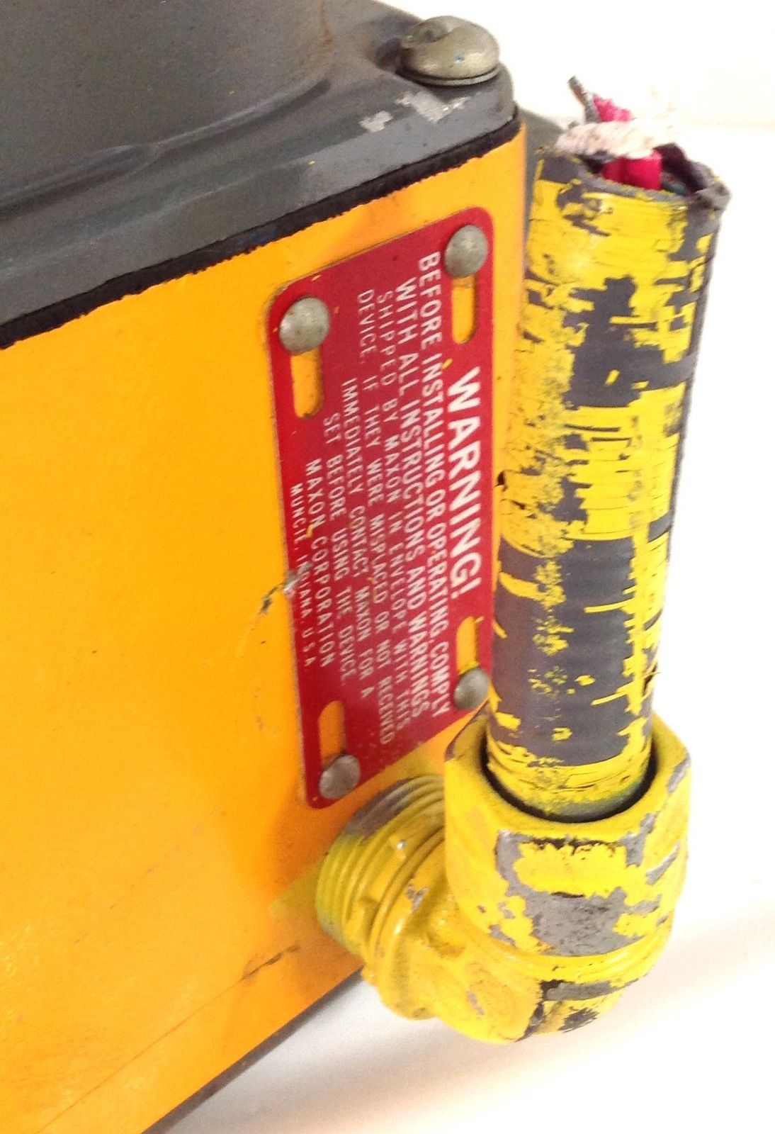 MAXON * SHUT-OFF VALVE * 1-1/2" 5000 1