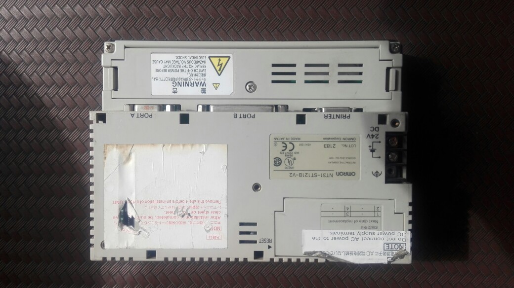 欧姆龙触摸屏维修NT31-ST121B-V2 NT31-ST123B-EV3 NT31-ST123-EV3