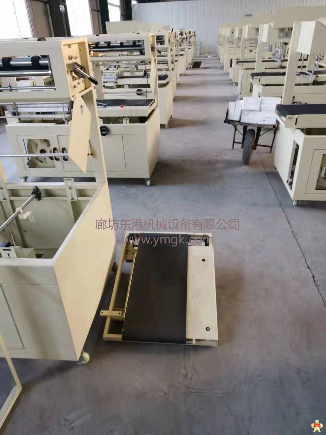 一次性餐具全自动L型封切包装机 小型热收缩膜包装机 热收缩膜包装机,全自动包装机,L型封切包装机,边封包装机,智能包装机