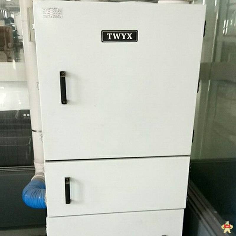大量生产工业吸尘器 磨床吸尘器 平面磨床吸尘器 打磨粉尘吸尘器厂家 布袋集尘机,磨床吸尘器,磨床集尘机,磨床集尘器,脉冲吸尘器