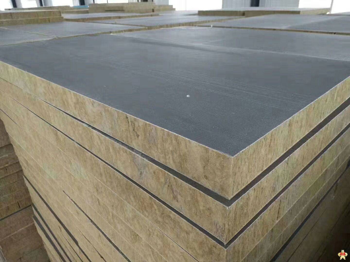 改性聚氨酯岩棉复合板的使用寿命 改性聚氨酯岩棉板,改性岩棉复合板,聚氨酯岩棉复合板,岩棉板,柔性毡复合岩棉板
