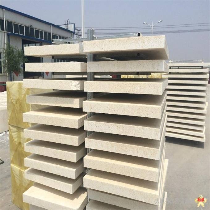匀质板供应厂家 匀质保温板,硅质板,硅质保温板,硅质聚苯板,聚合保温板