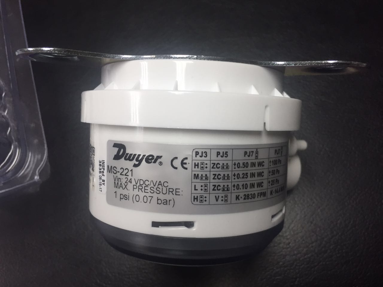 Dwyer德威尔 MS-221 高精度压差变送器 面板安装微差压变送器