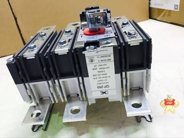 xk厦控 QP1250/3 隔离开关