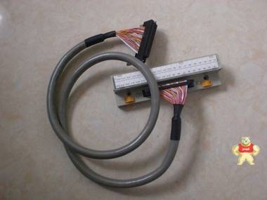 三菱QX82 QY82P 用接线端子台与配套电缆线一套 