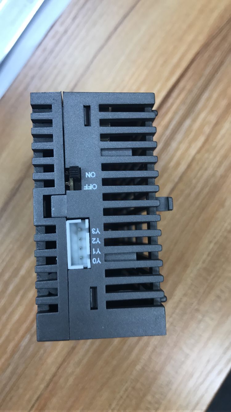 ***新上市板式PLC FX-14MR-4T 全兼容三菱FX1S 导轨安装