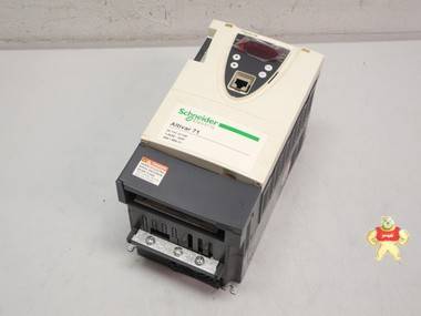 Schneider Electric Altivar 71 ATV71HU15N4 1,5kW - 2HP 400V n 