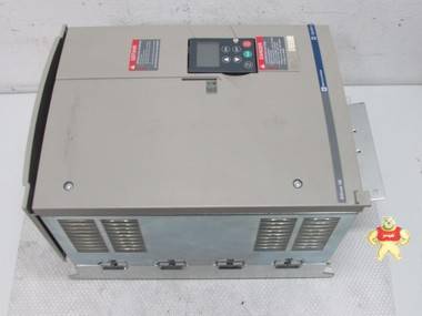 Telemecanique Altivar 58 ATV58HD12N4 10HP 7,5kW 400 V Top Zu 