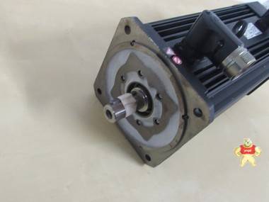 Lenze MCA 19S17-RS0B0-B28R-ST5F10N-R0SU 