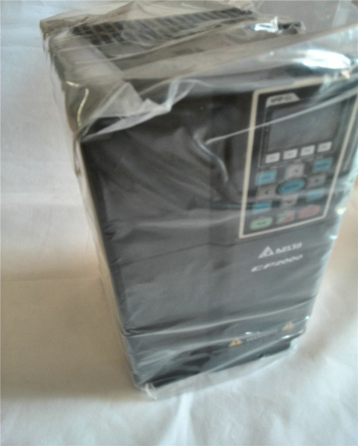 台达变频器VFD037CP43B-21风机水泵系列 3.7KW三相380V质保一年