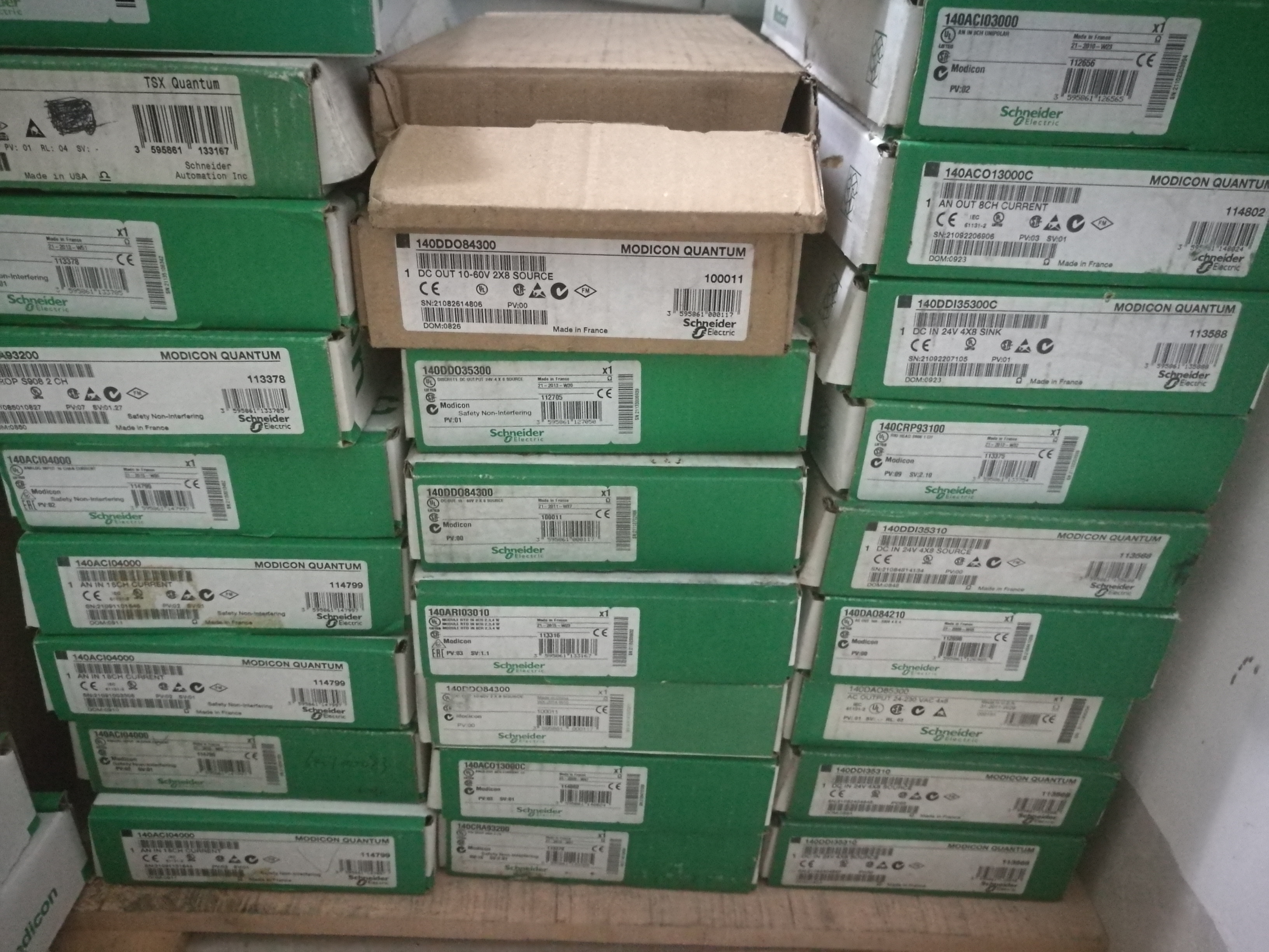 施耐德140CPU11303 昊兴海科技