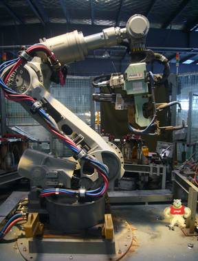 天津市二手水平点焊机器人搬迁 去毛刺打磨机器人 二手船舶点焊机器人,二手水平点焊机器人,上海打磨机器人,二手移动式点焊机器人,钣金点焊机器人