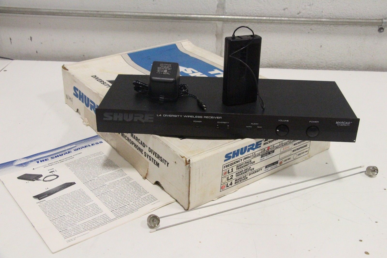 Shure Diversity Wireless Receiver L4-W MARCAD Diversity w/ T