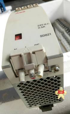 ABB PLC电源模块SD821 3BSC610037R1 ABB,PLC,电源模块,SD821 3BSC610037R1,原装正品