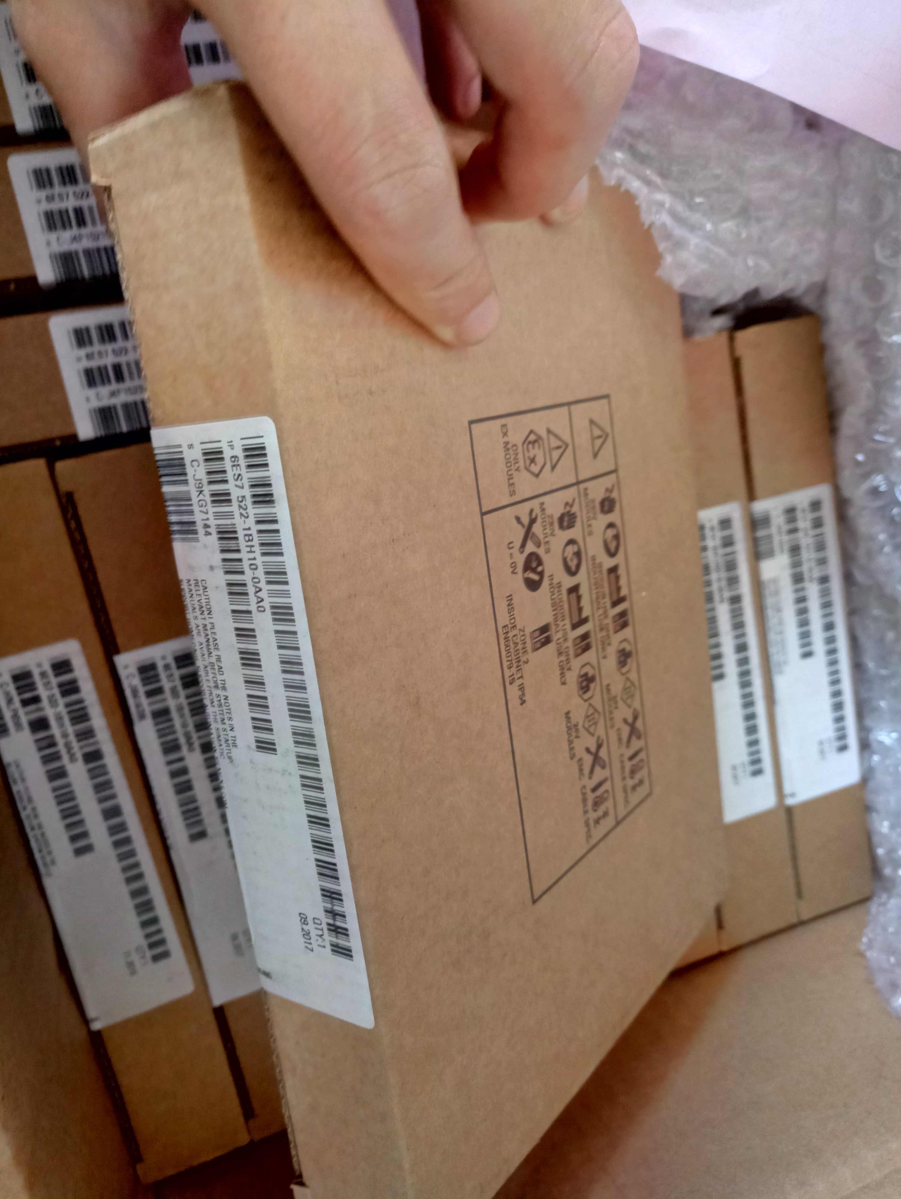 plc西门子s71500数字量扩展模块6ES7522-1BH10-0AA0