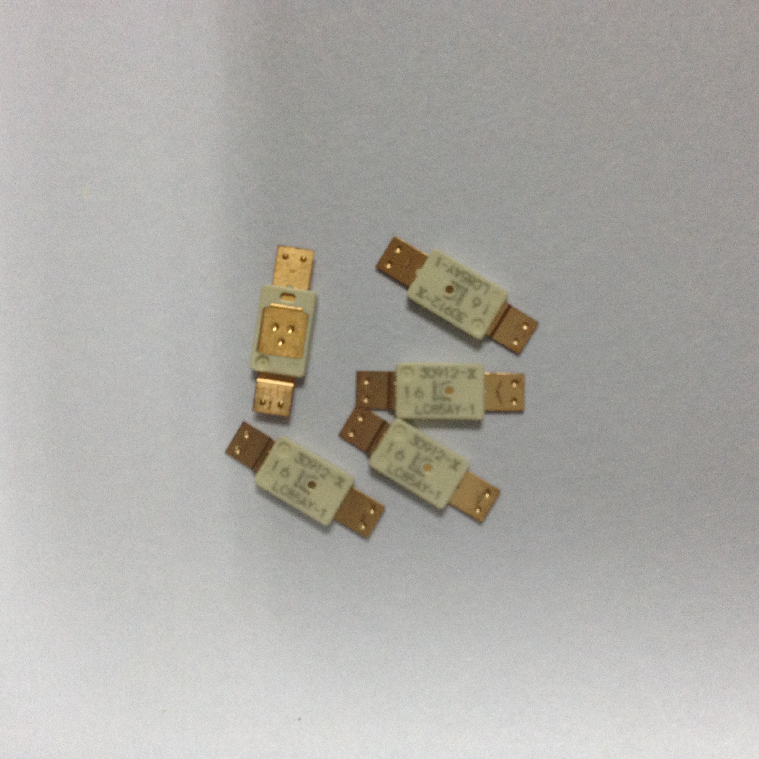 供应日本小松（Komatsu)的温控开关 LC85AY-1 深圳市明复科技有限公司