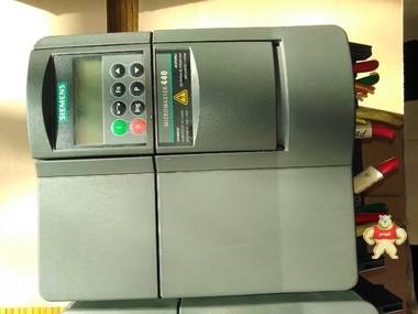 原装未开封西门子MM440变频器6SE6440-2UD41-1FB1 MM440,变频器,6SE6440,MM440-1100/3,2UD32-2DB1