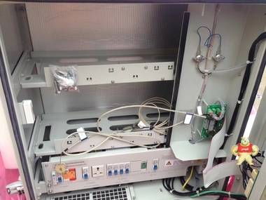 中兴ZXDU58 W600 V4.5R01M01室外壁挂式电源机柜 ZXDU58 W600中兴,ZXDU58 W600,中兴壁挂式电源