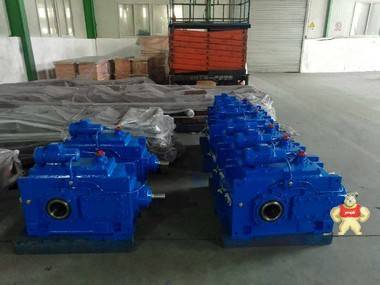 顆粒機(jī)專用齒輪箱 上海玖恒減速機(jī)廠 顆粒機(jī)減速機(jī),顆粒機(jī)齒輪箱,硬齒面減速機(jī),工業(yè)齒輪箱,齒輪減速機(jī)