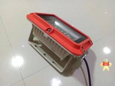 方形LED防爆燈- 防爆免維護(hù)LED泛光燈廠家批發(fā)-BZD188-01報(bào)價(jià) 新黎明防爆燈,LED防爆燈,防爆泛光燈,BZD188-01,防爆泛光燈