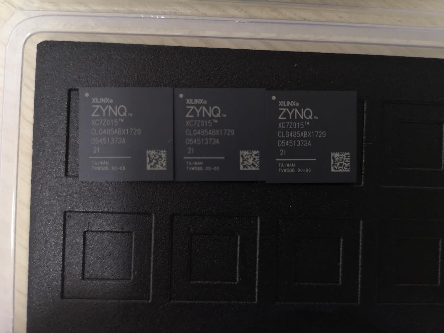 XC7Z015-1CLG485I 嵌入式 封装BGA485 全新原装现货XILINX