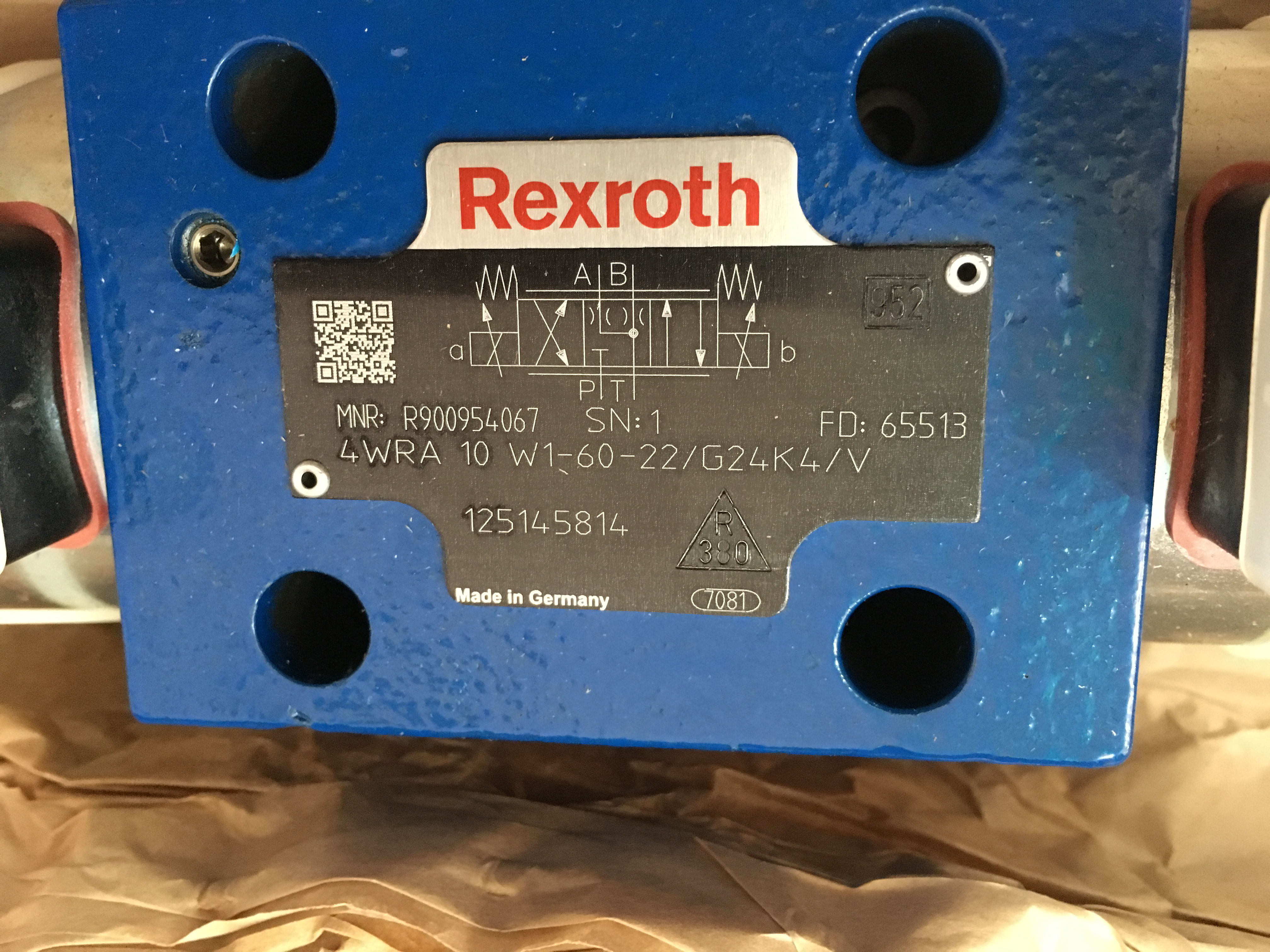 vectociel小夏优势供应	REXROTH	直线导轨滑块	R1694-214-10 