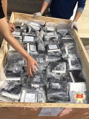 剛拆一批大約有400套左右，松下、臺(tái)達(dá)，成色可以充新的用 