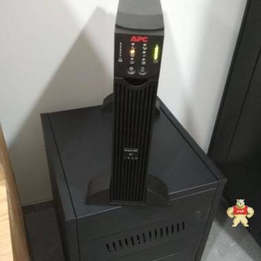 APC SURT2000UXICH 2KVA机架式UPS电源施耐德Smart-UPS RT2000 APC UPS电源,机架式UPS电源,在线式UPS电源,稳压零转换,APC UPS电源厂家