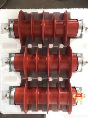 35KV柱上避雷器 35KV柱上高压避雷器,35KV户外避雷器,35KV户外柱上避雷器,35KV电站内用避雷器,HY5WZ-51/134电站避雷器