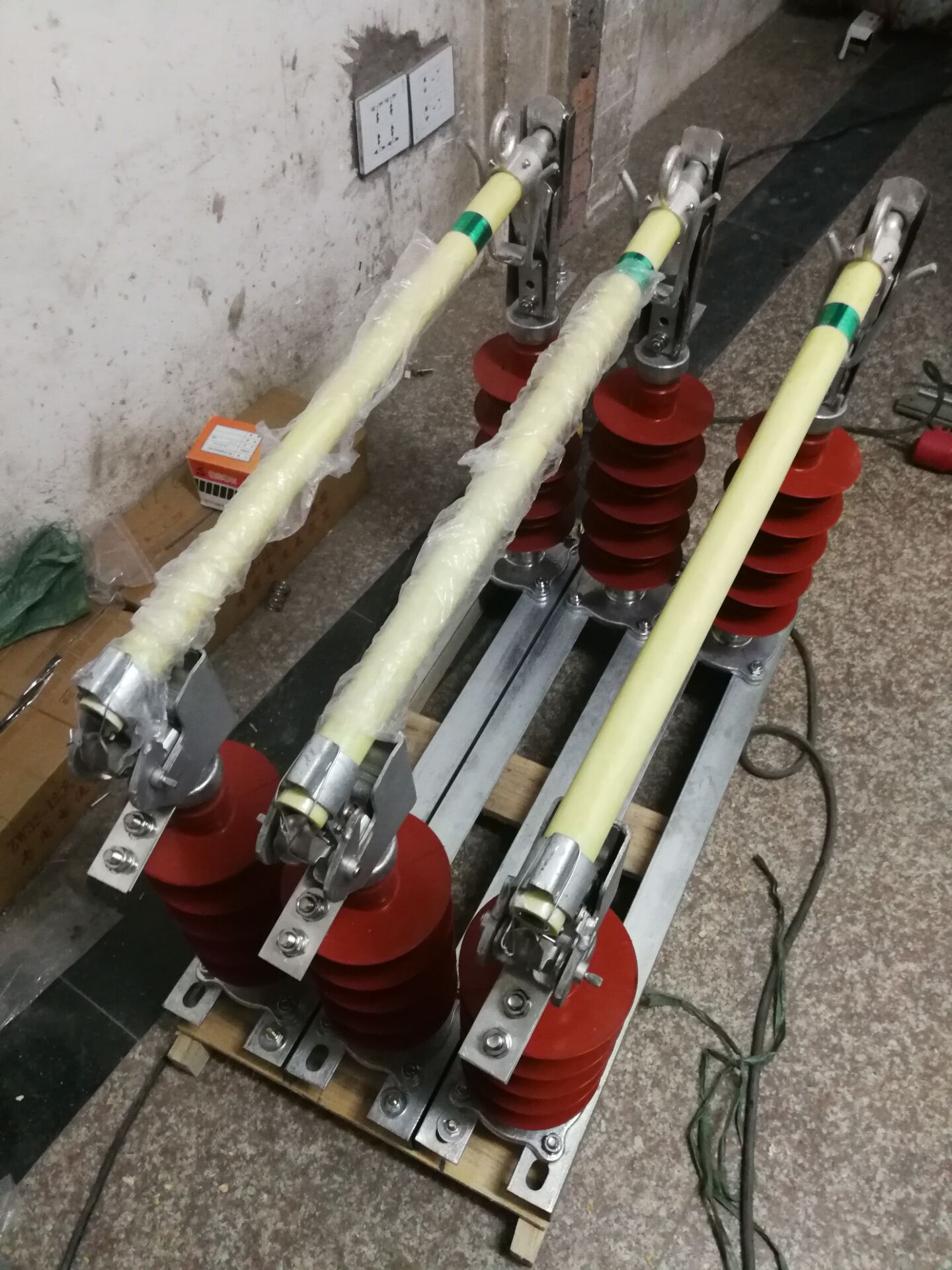 风电场35KV高压熔断器带熔丝HGRW1-35/200A高海拔*** 