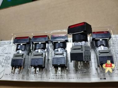 FUJI 富士 矩形红色带灯按钮开关 AH164-TLR11E3 现货 FUJI,富士,AH164-TLR11E3