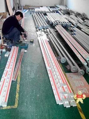 液压油液位计厂商供应 液压油液位计价格,液压油液位计厂家,液压油液位计型号