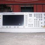 Agilent E4435B信號(hào)發(fā)生器
